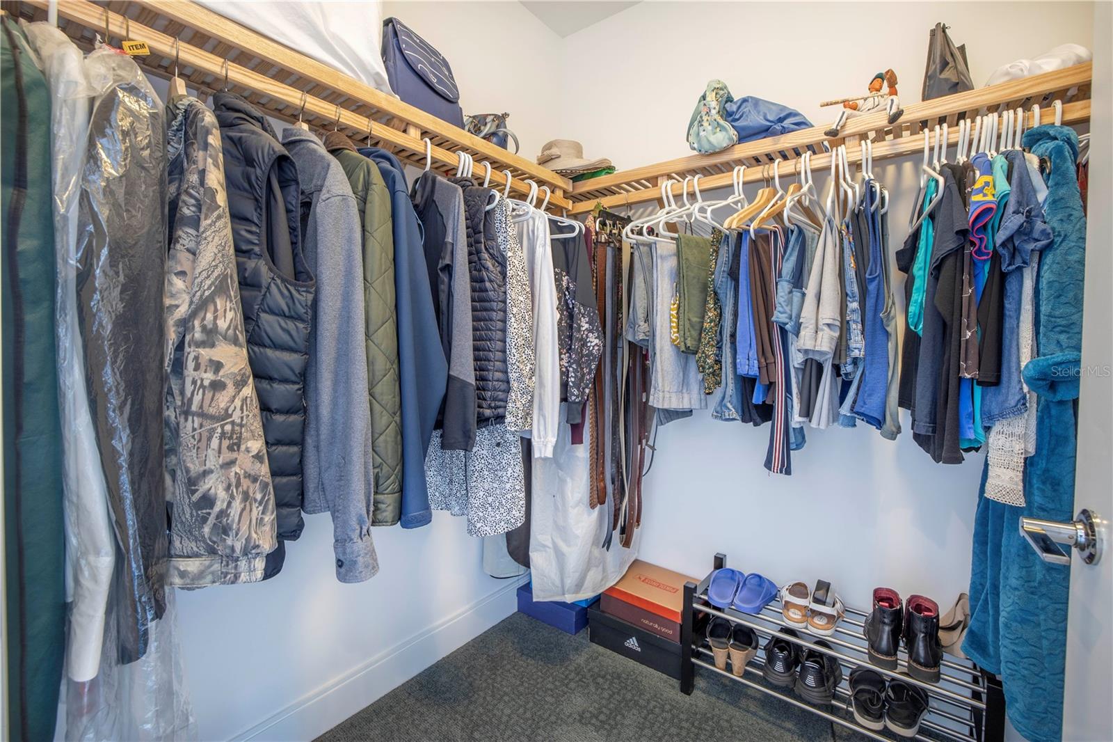 Listing photo id 31 for 100 1st Avenue N 1804