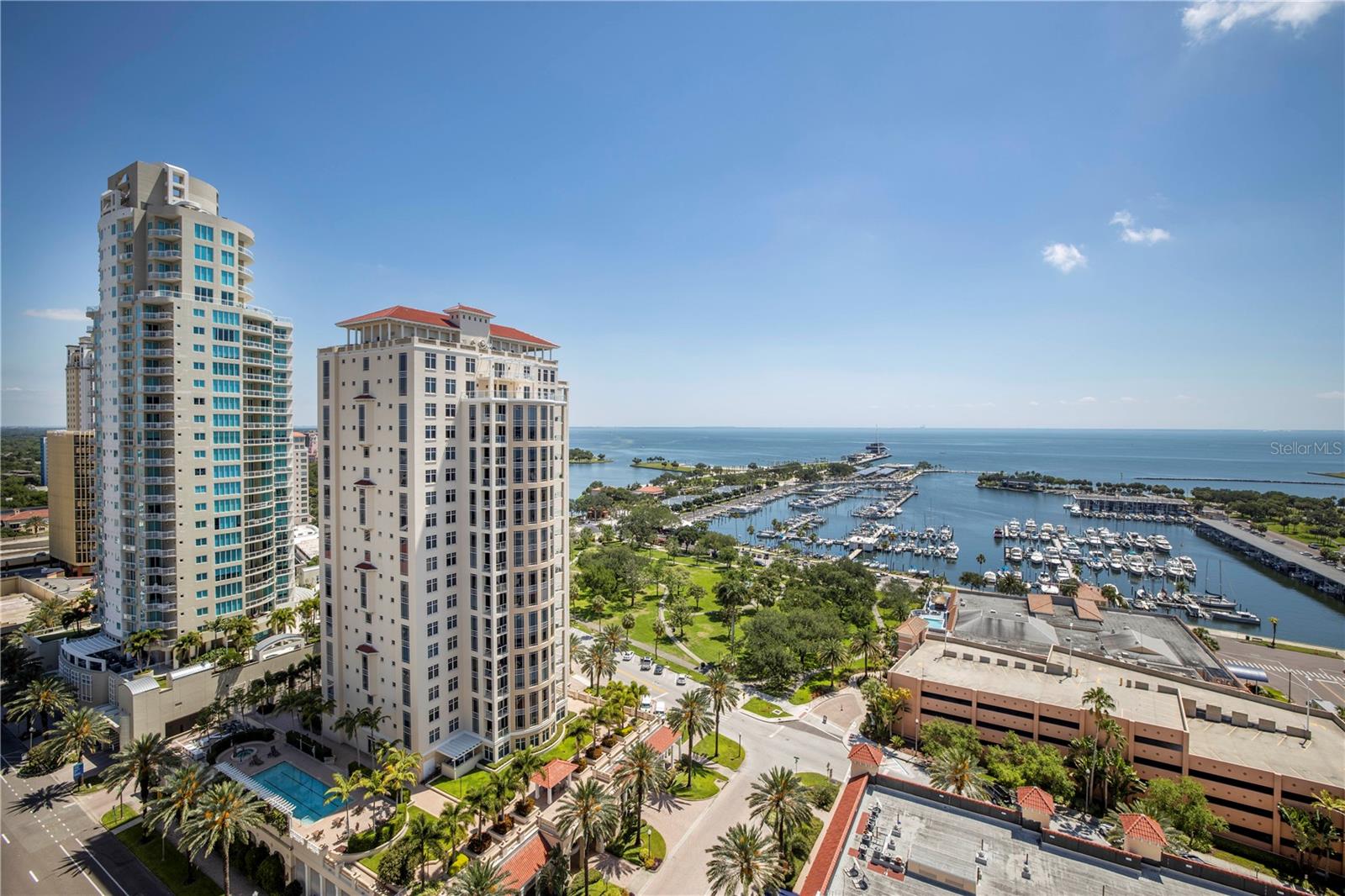 Listing photo id 37 for 100 1st Avenue N 1804