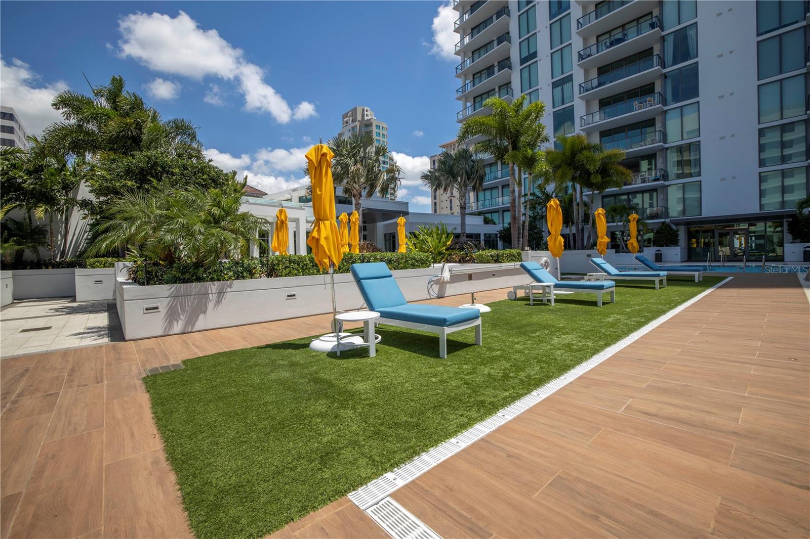 Listing photo id 49 for 100 1st Avenue N 1804