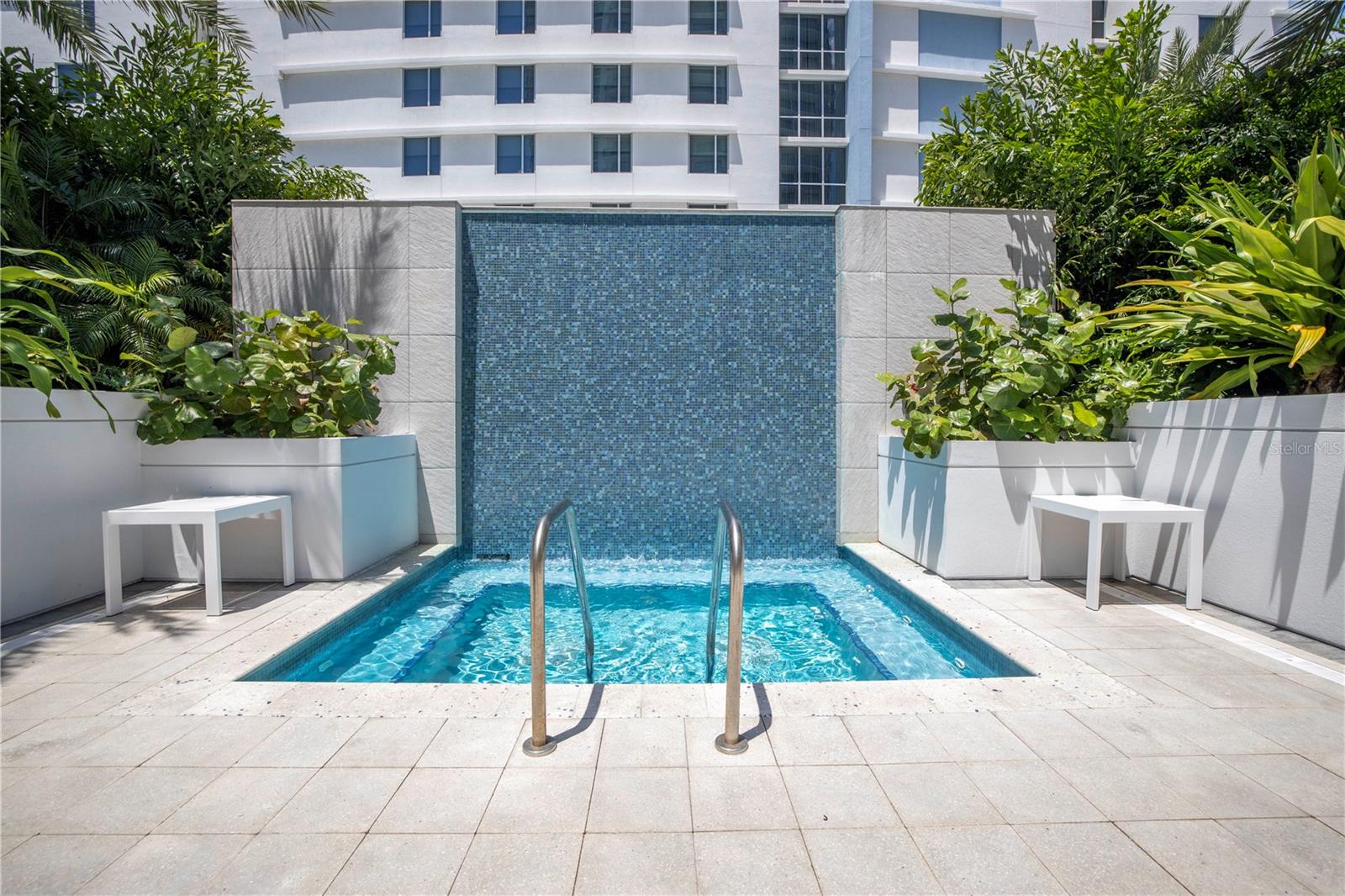 Listing photo id 51 for 100 1st Avenue N 1804