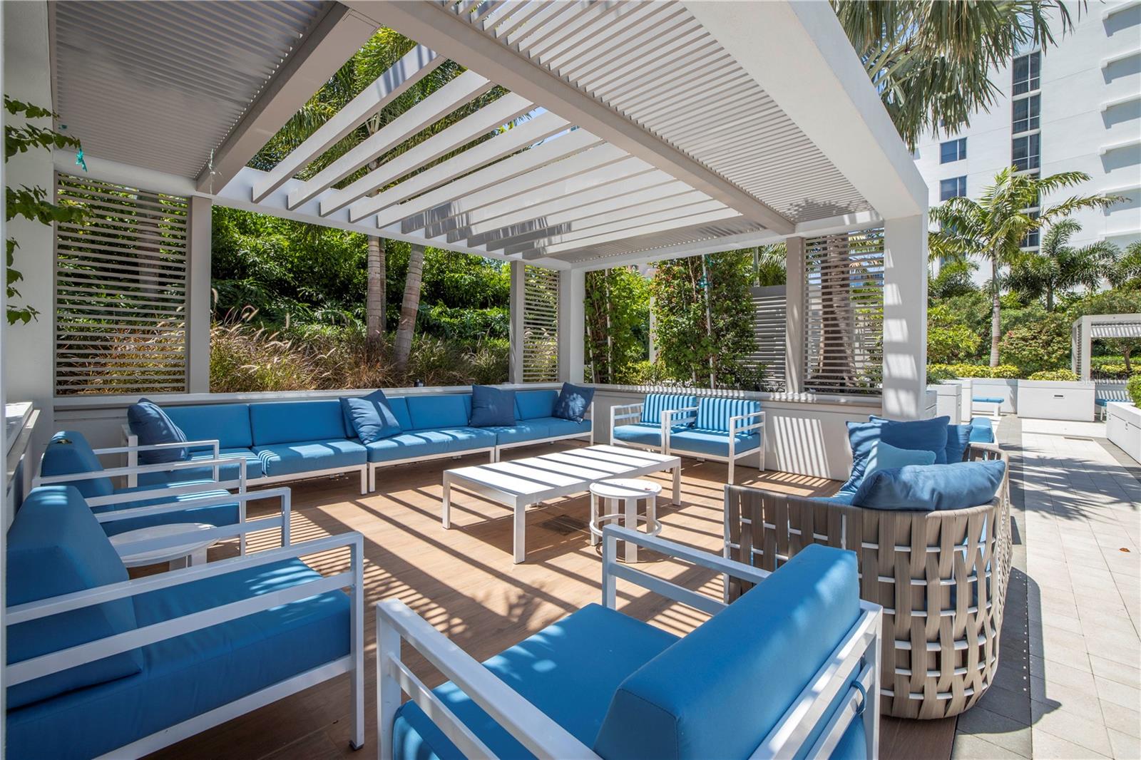 Listing photo id 57 for 100 1st Avenue N 1804