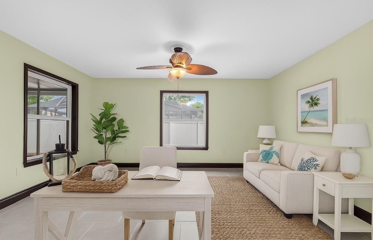 Listing photo id 19 for 11797 David Court