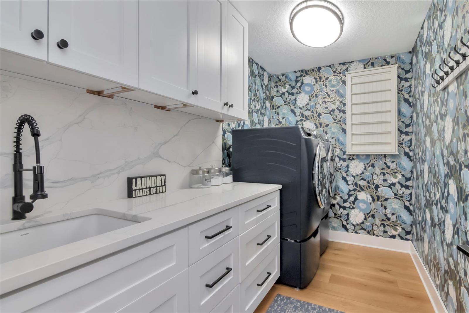 Image 21 of 41 For 3902 Drexel Avenue