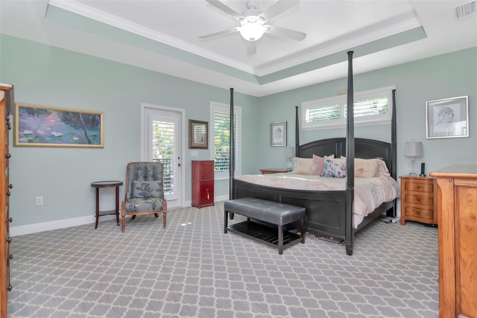 Image 23 of 41 For 3902 Drexel Avenue