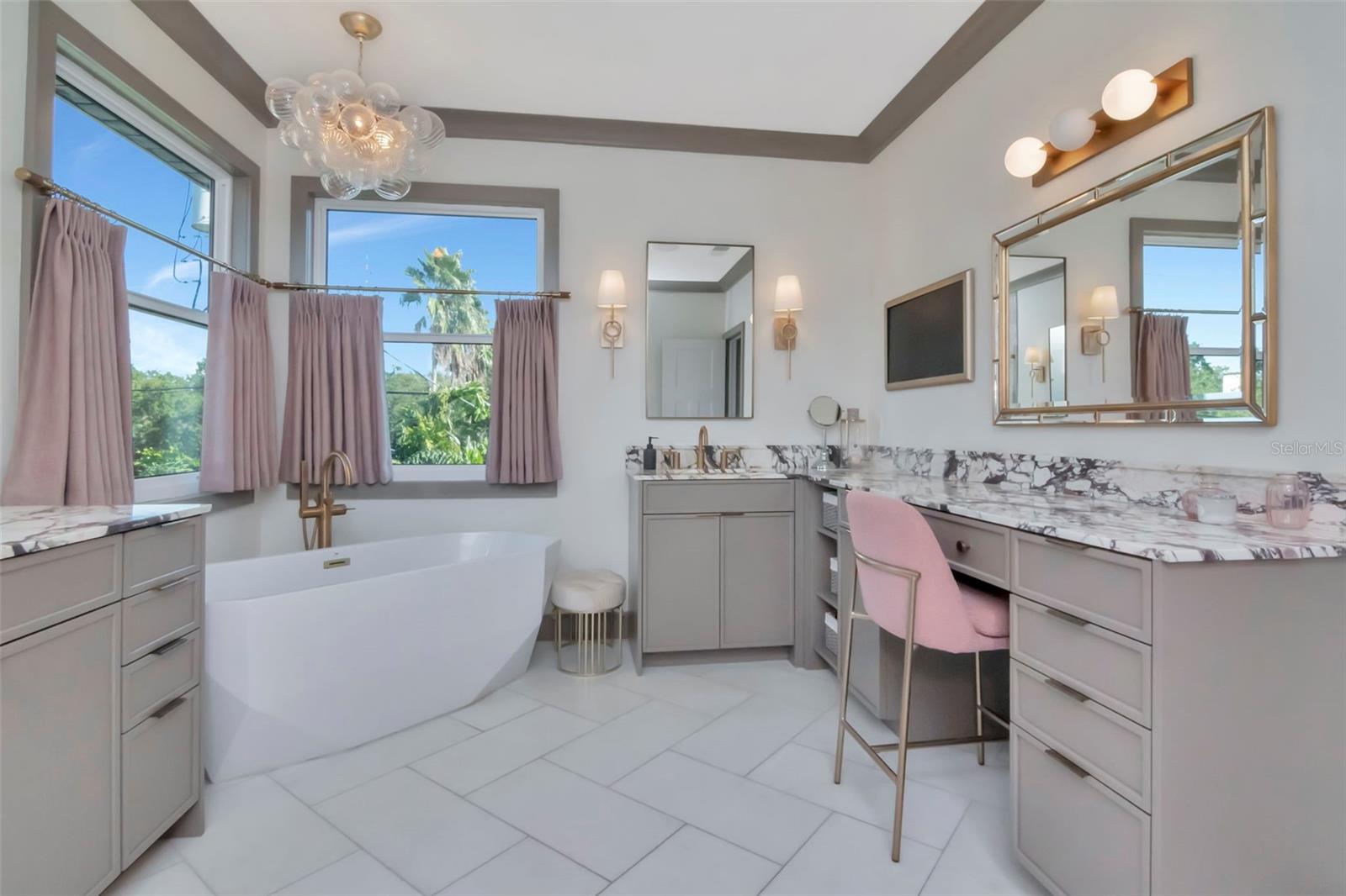 Image 25 of 41 For 3902 Drexel Avenue