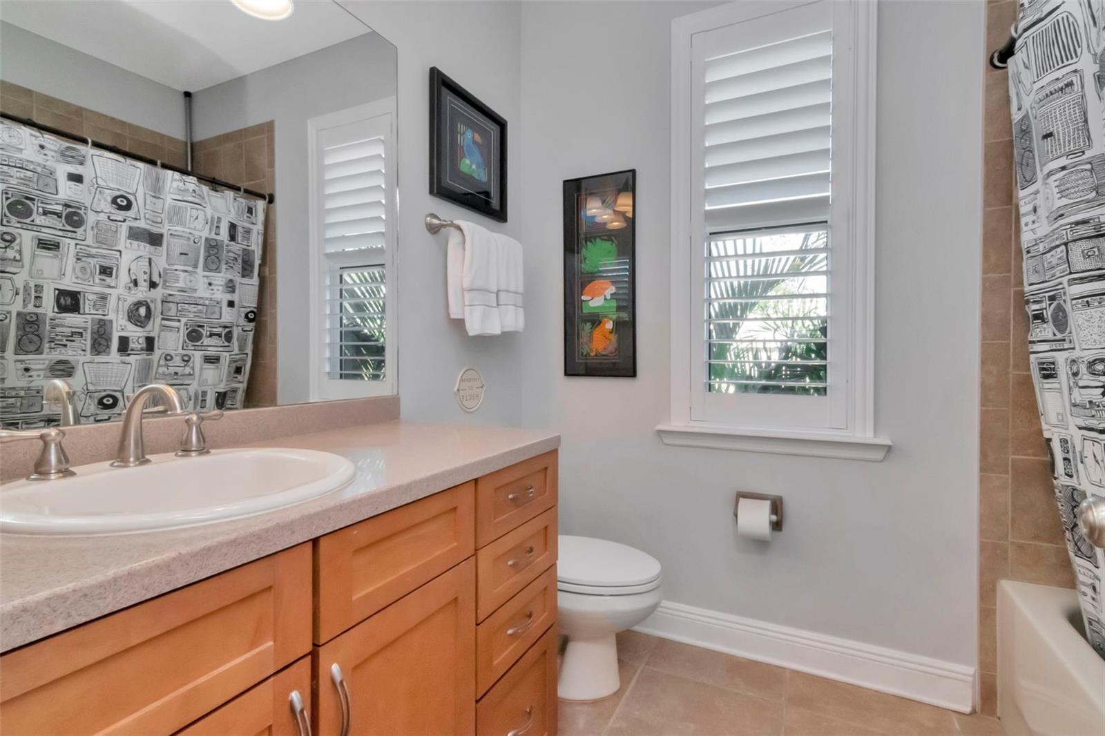 Image 31 of 41 For 3902 Drexel Avenue