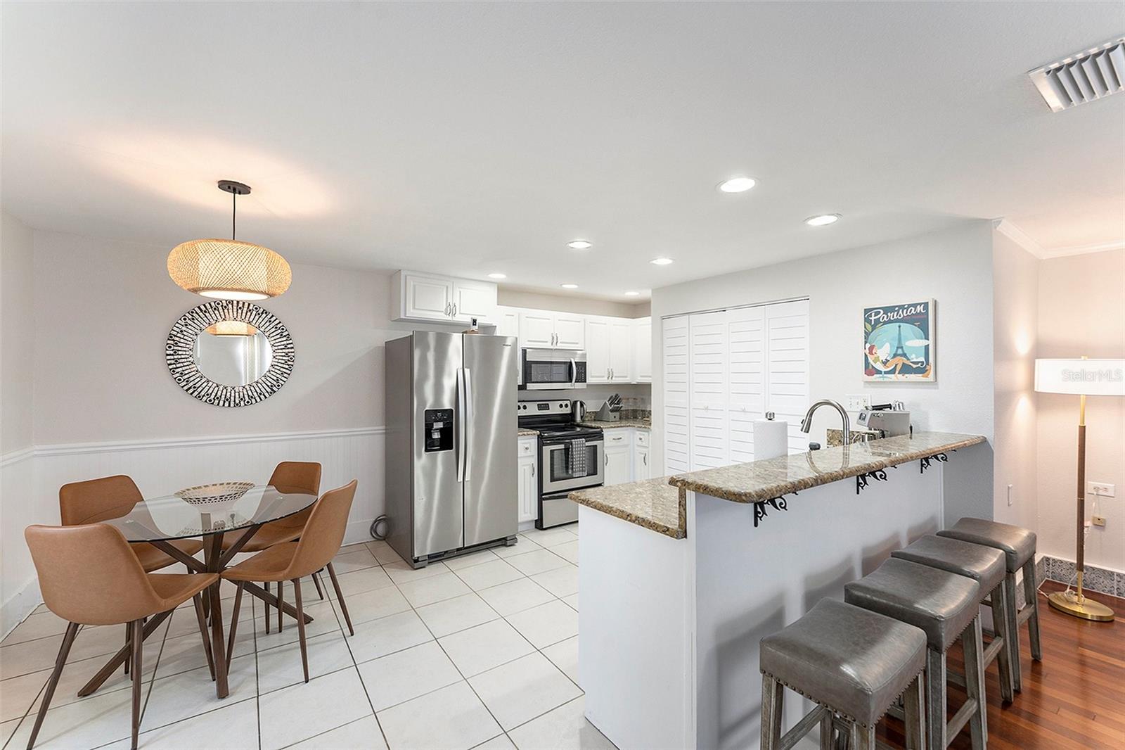 Image 11 of 31 For 309 Osborne Avenue