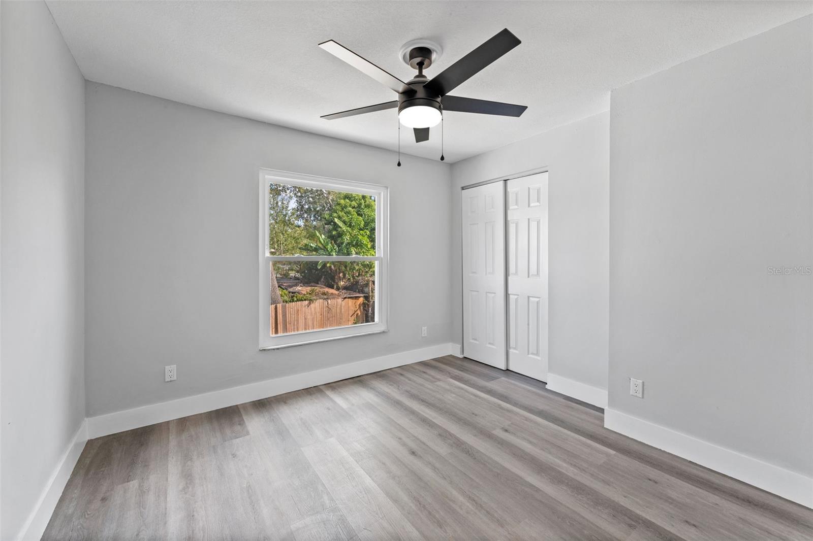 Image 19 of 33 For 8737 Tangerine Place