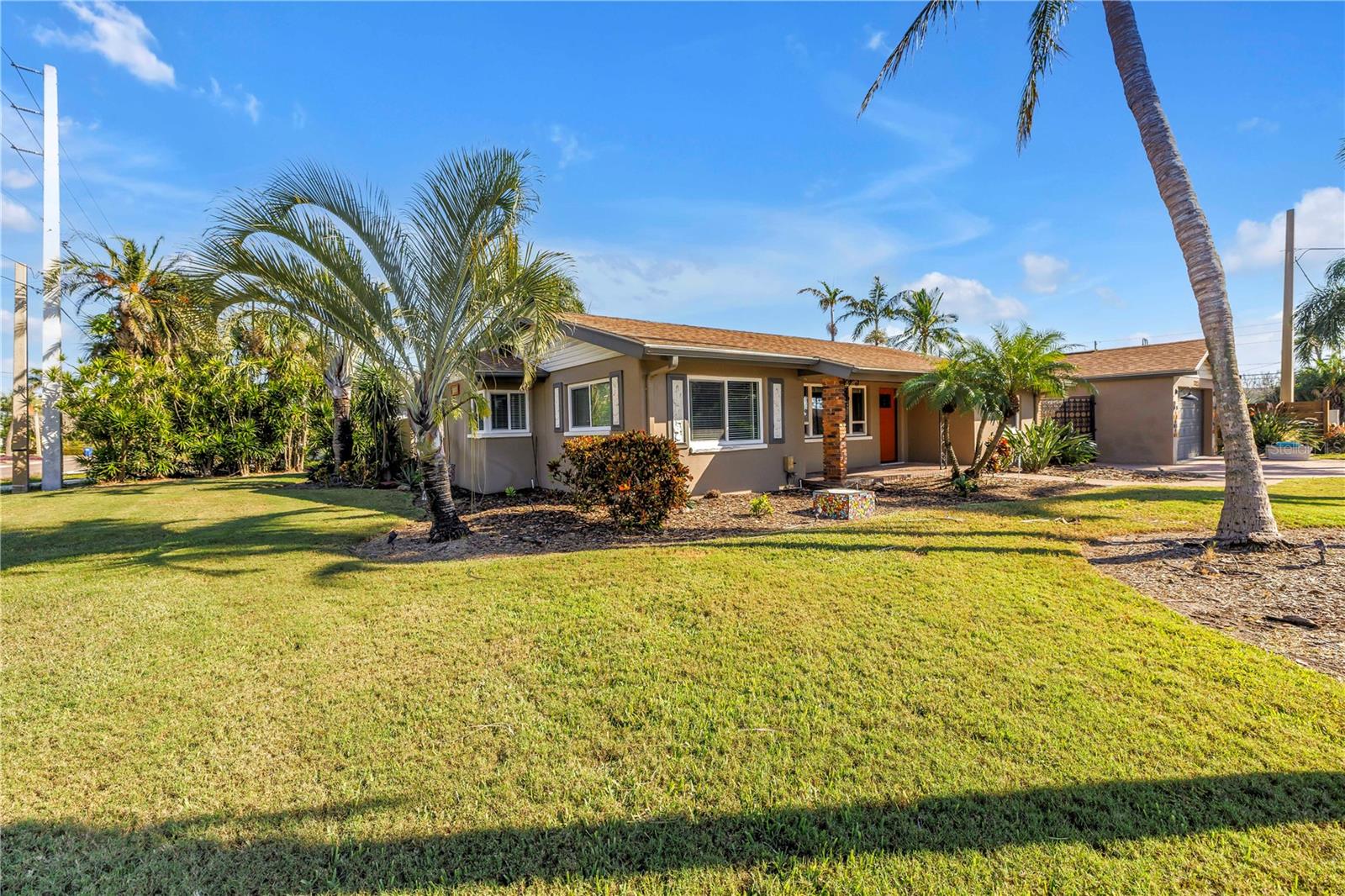 Image 10 of 46 For 7898 Causeway Boulevard N