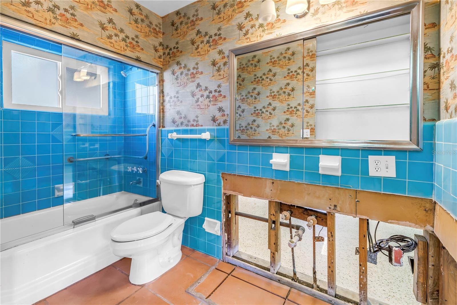 Image 19 of 46 For 7898 Causeway Boulevard N