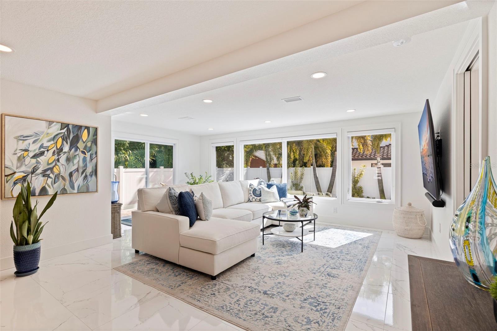 Image 19 of 46 For 176 25th Avenue N