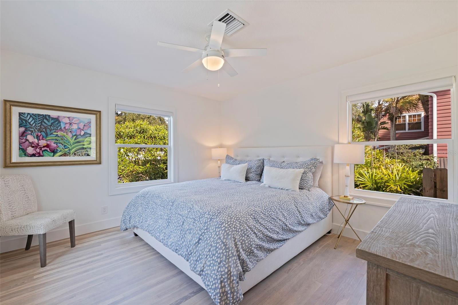 Image 31 of 46 For 176 25th Avenue N