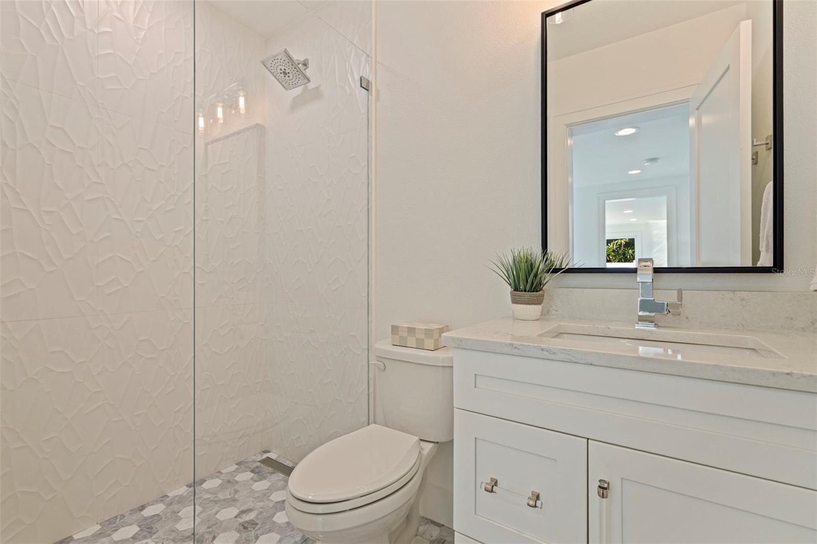 Image 32 of 46 For 176 25th Avenue N