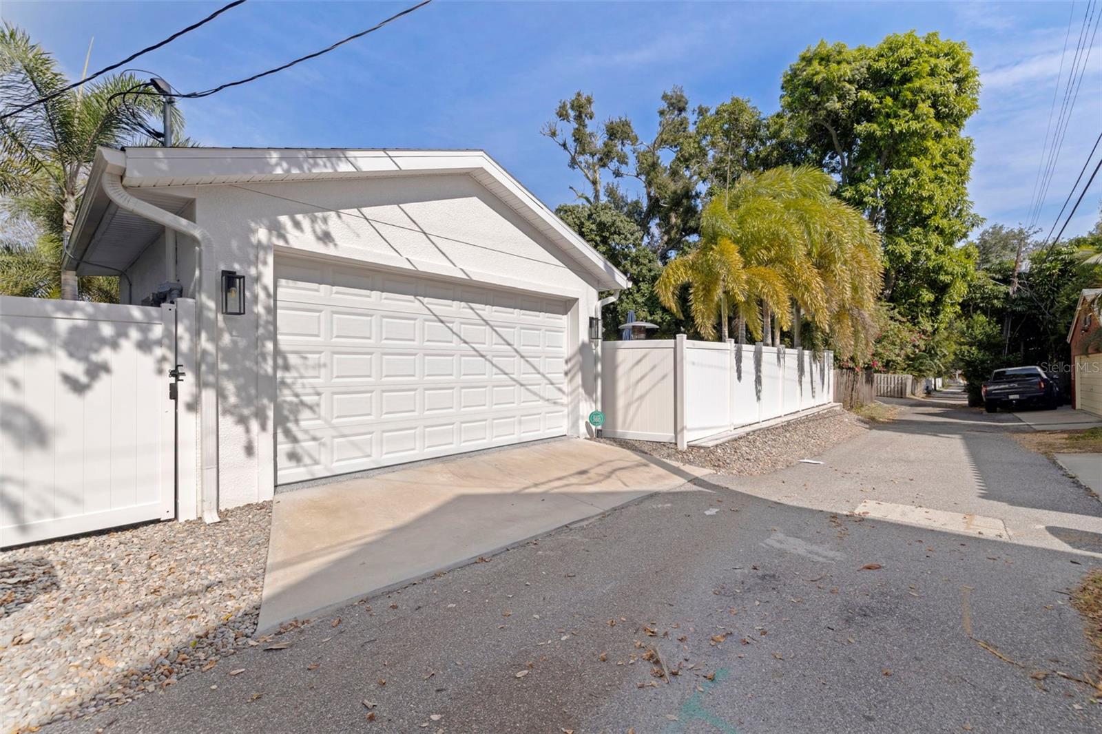 Image 38 of 46 For 176 25th Avenue N