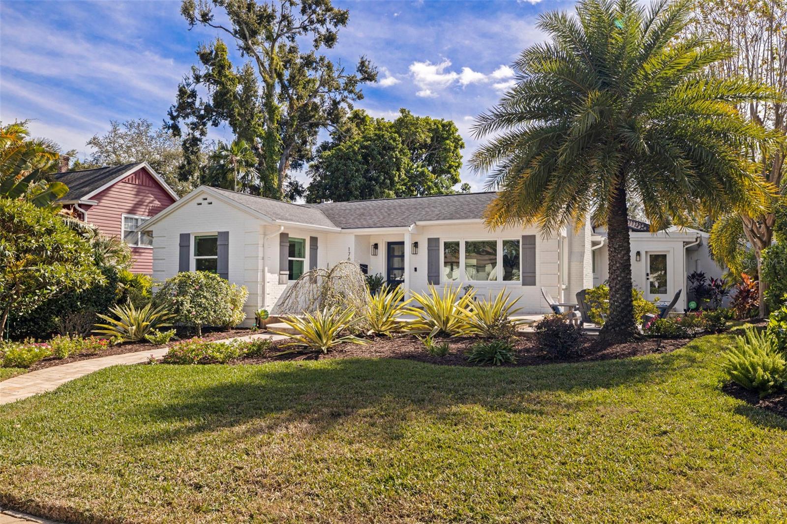 Image 8 of 46 For 176 25th Avenue N