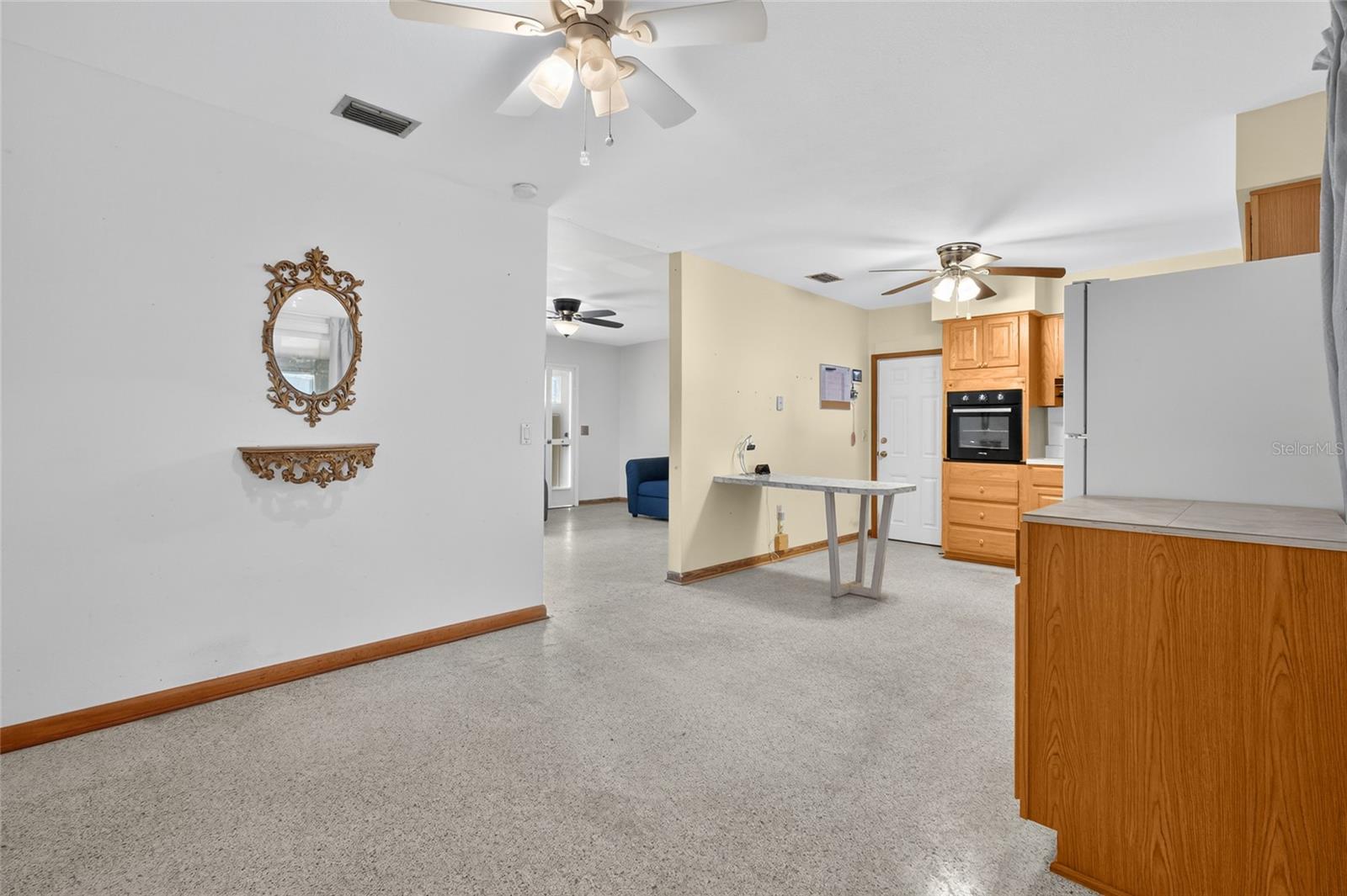 Image 10 of 23 For 5410 Satsuma Drive