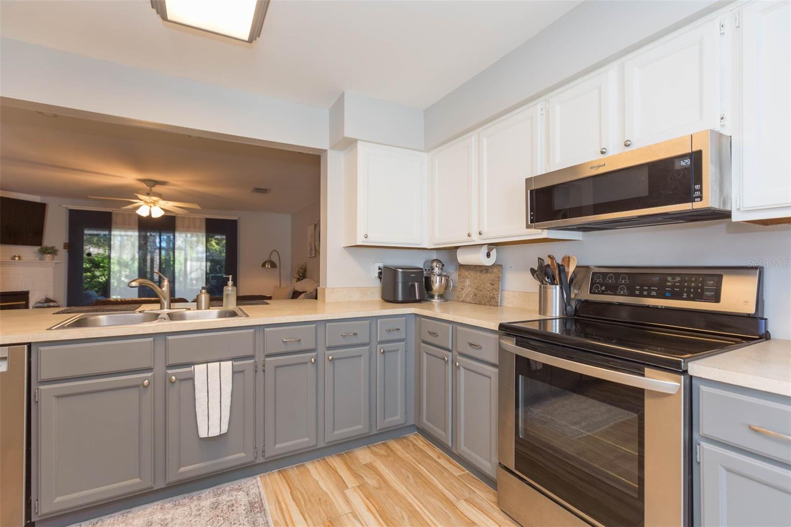 Image 7 of 25 For 14123 Trouville Drive