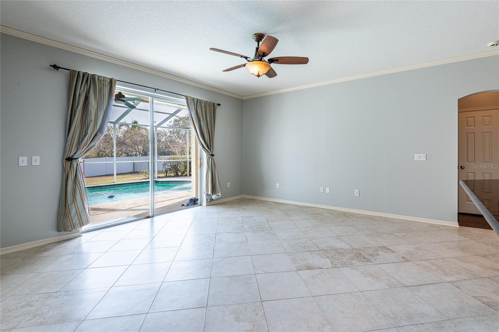 Image 24 of 48 For 9404 Ayleshire Place