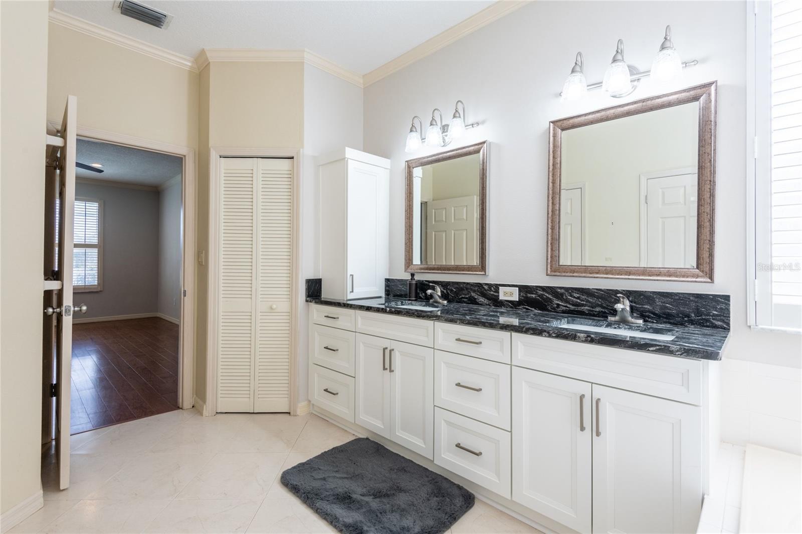 Image 27 of 48 For 9404 Ayleshire Place