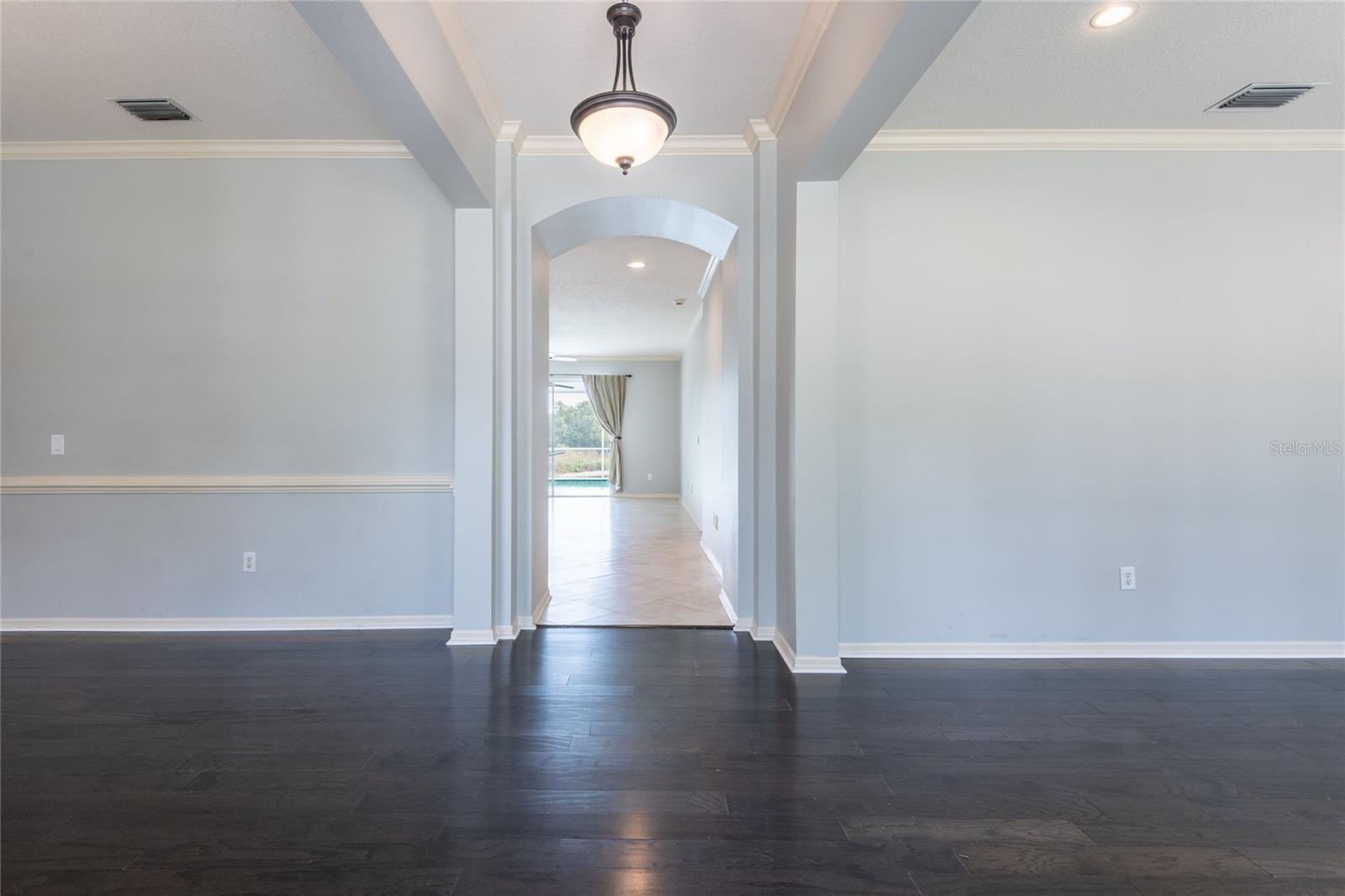 Image 6 of 48 For 9404 Ayleshire Place