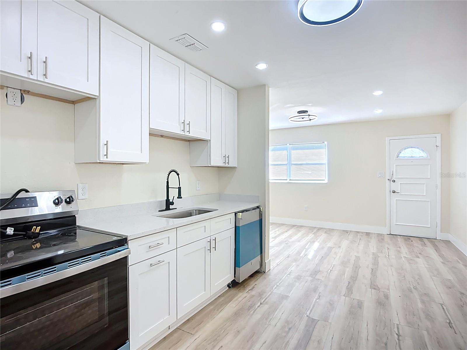 Image 18 of 50 For 4513 Gray Street