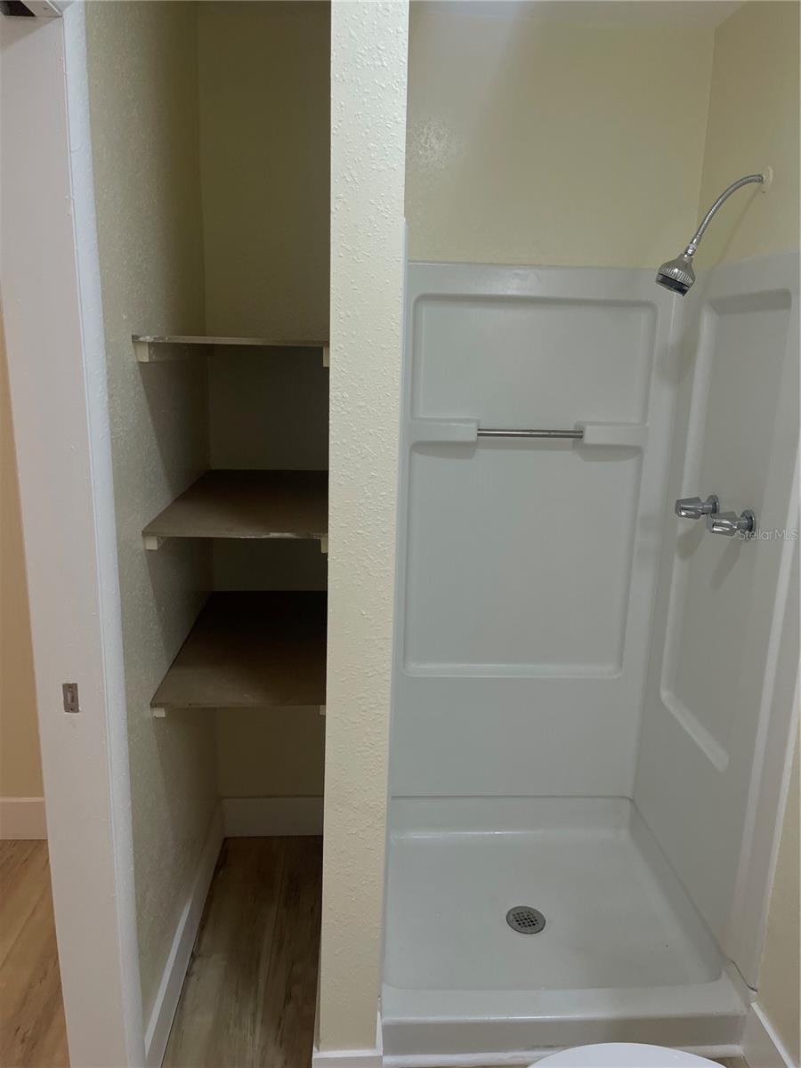 Image 6 of 8 For 4513 Gray Street