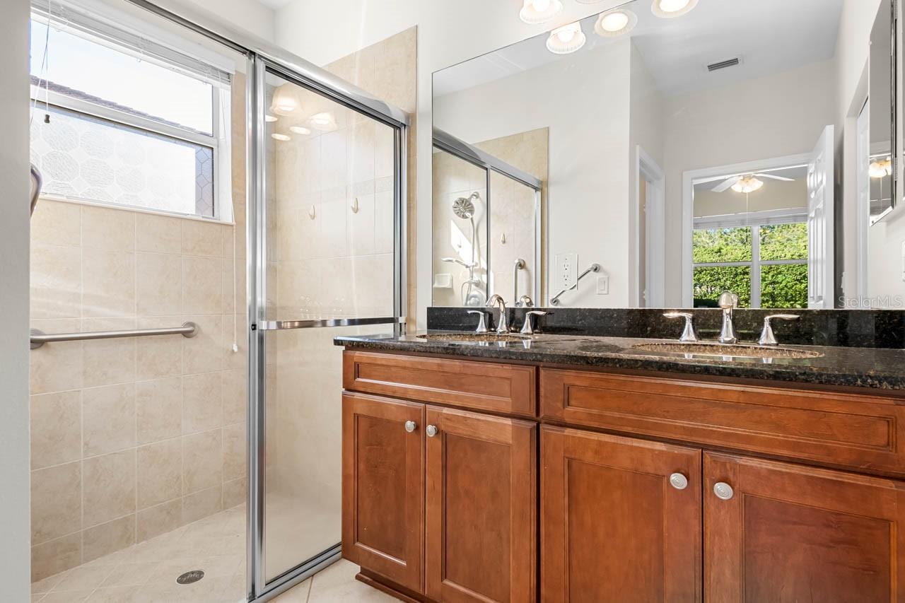 Image 22 of 47 For 16252 Amethyst Key Drive