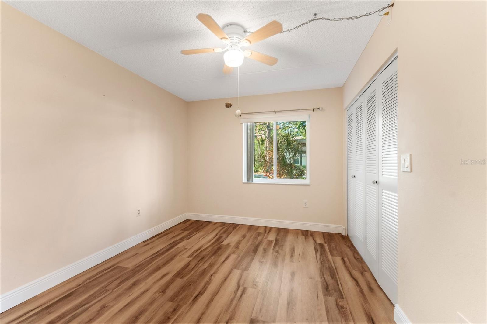 Image 23 of 37 For 219 Cypress Court 219