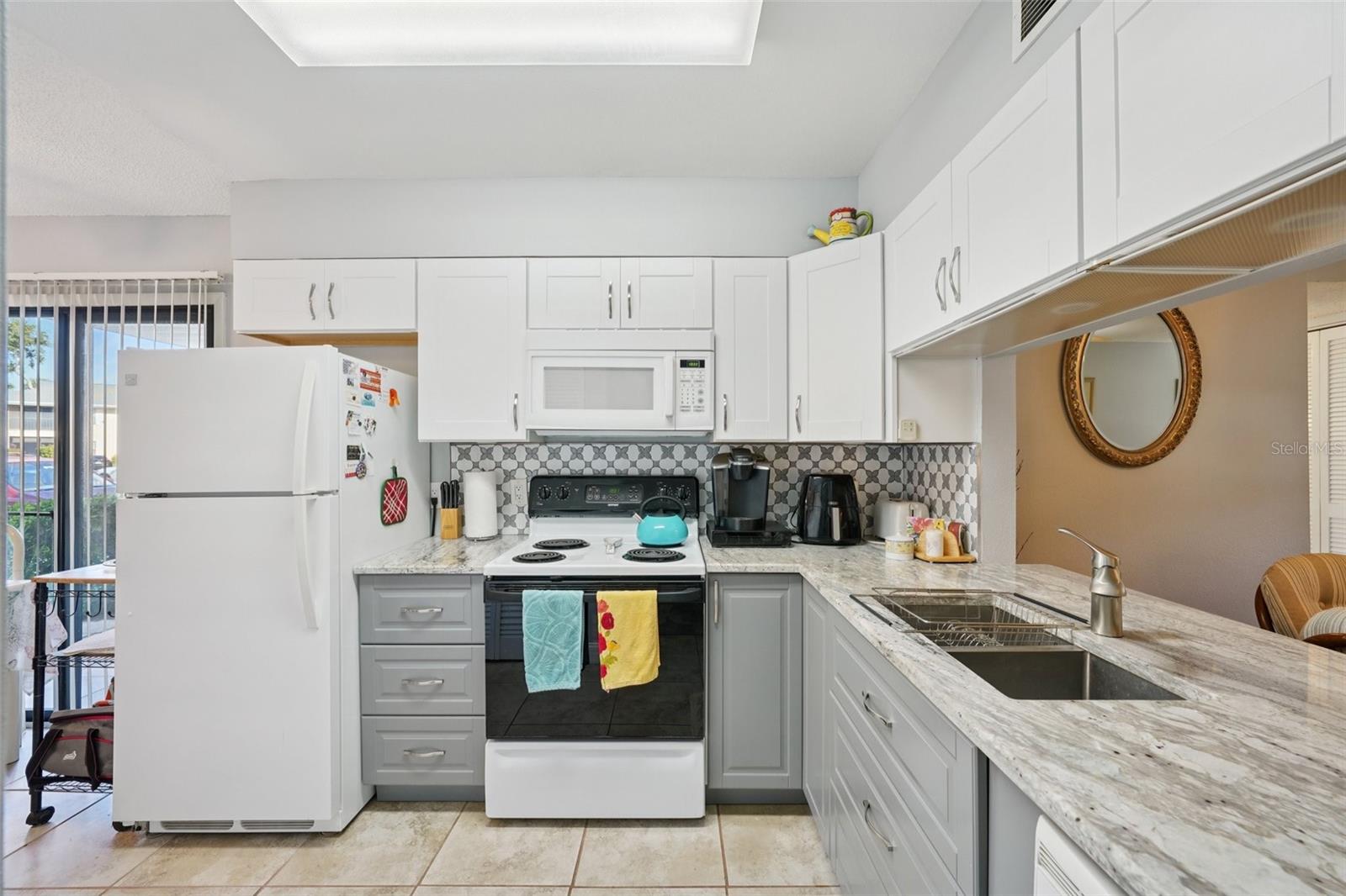 Image 15 of 86 For 3001 58th Avenue S 203