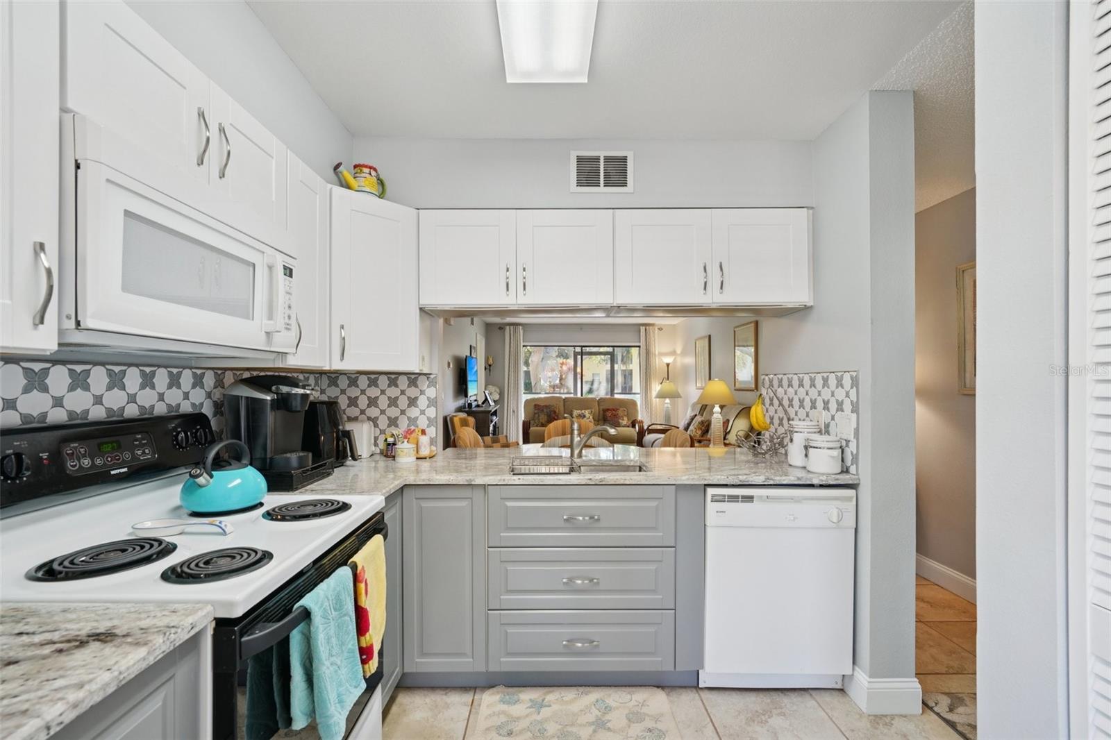 Image 24 of 86 For 3001 58th Avenue S 203