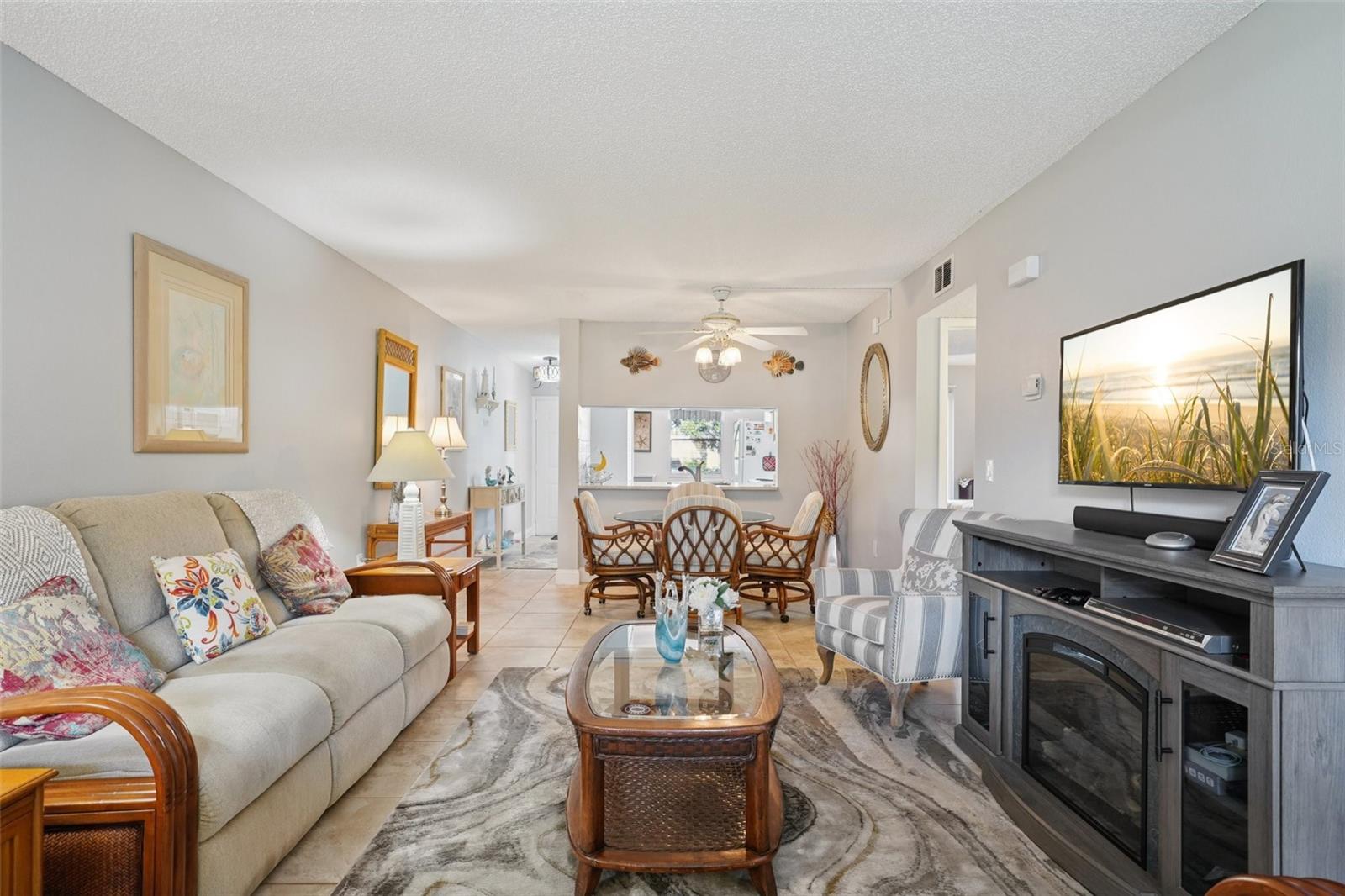 Image 4 of 86 For 3001 58th Avenue S 203