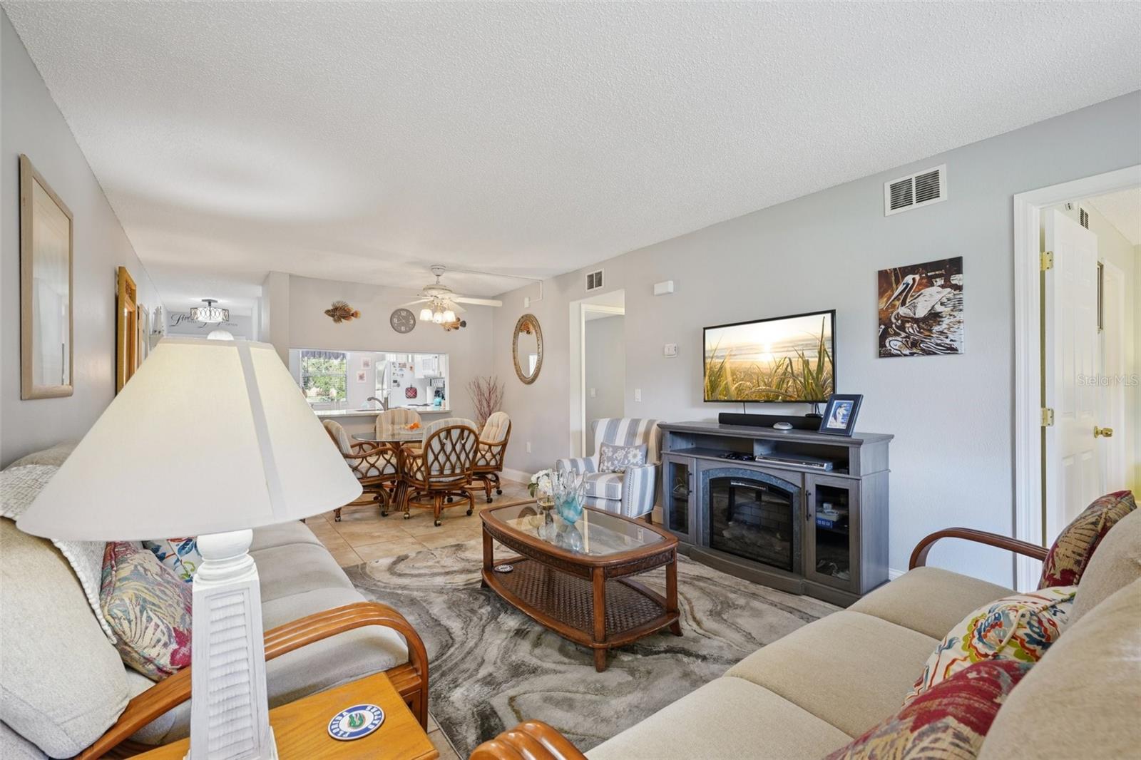 Image 5 of 86 For 3001 58th Avenue S 203