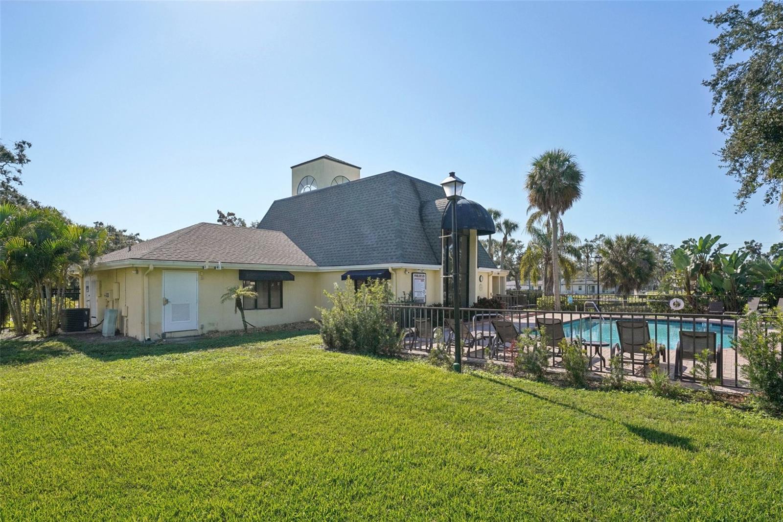 Image 54 of 86 For 3001 58th Avenue S 203