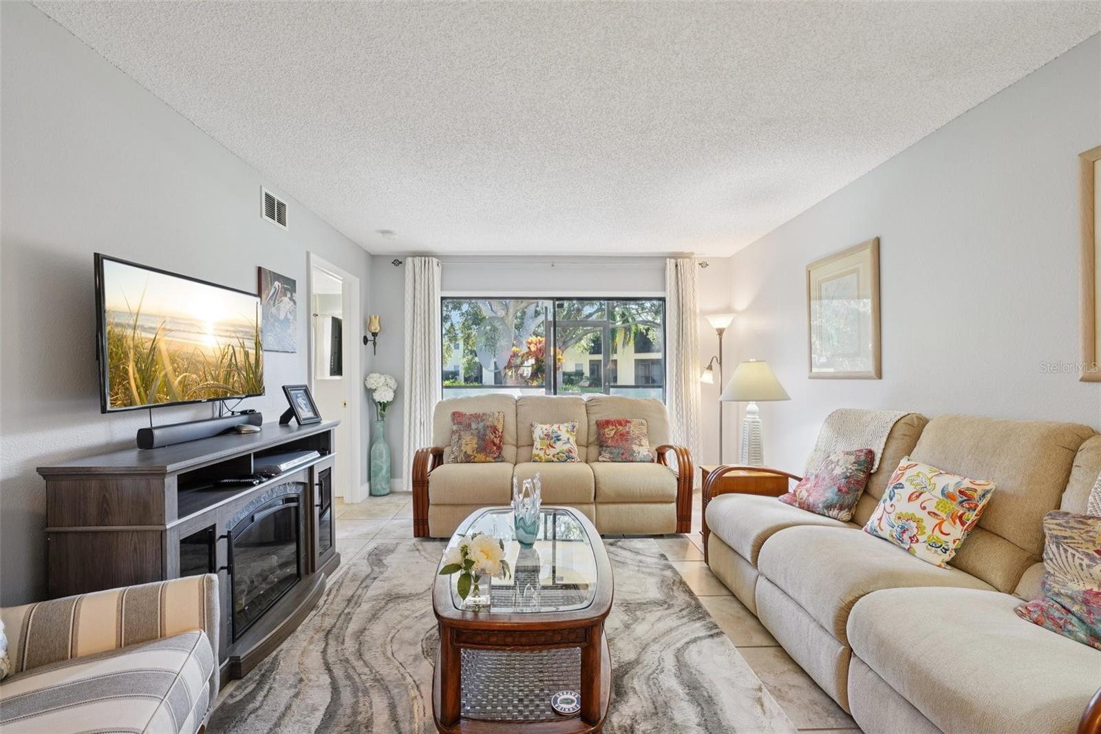 Image 8 of 86 For 3001 58th Avenue S 203