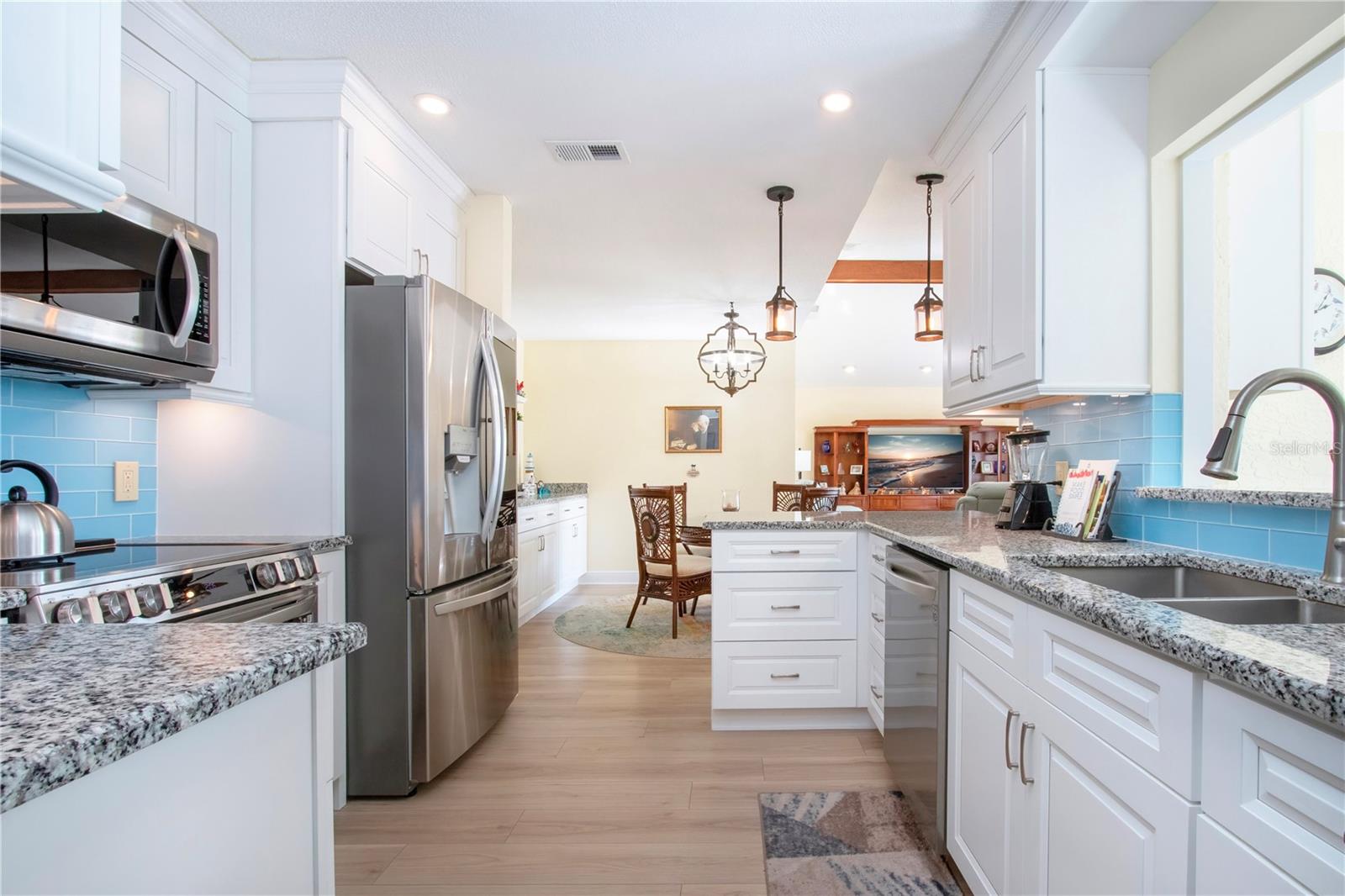 Image 20 of 69 For 2016 View Drive