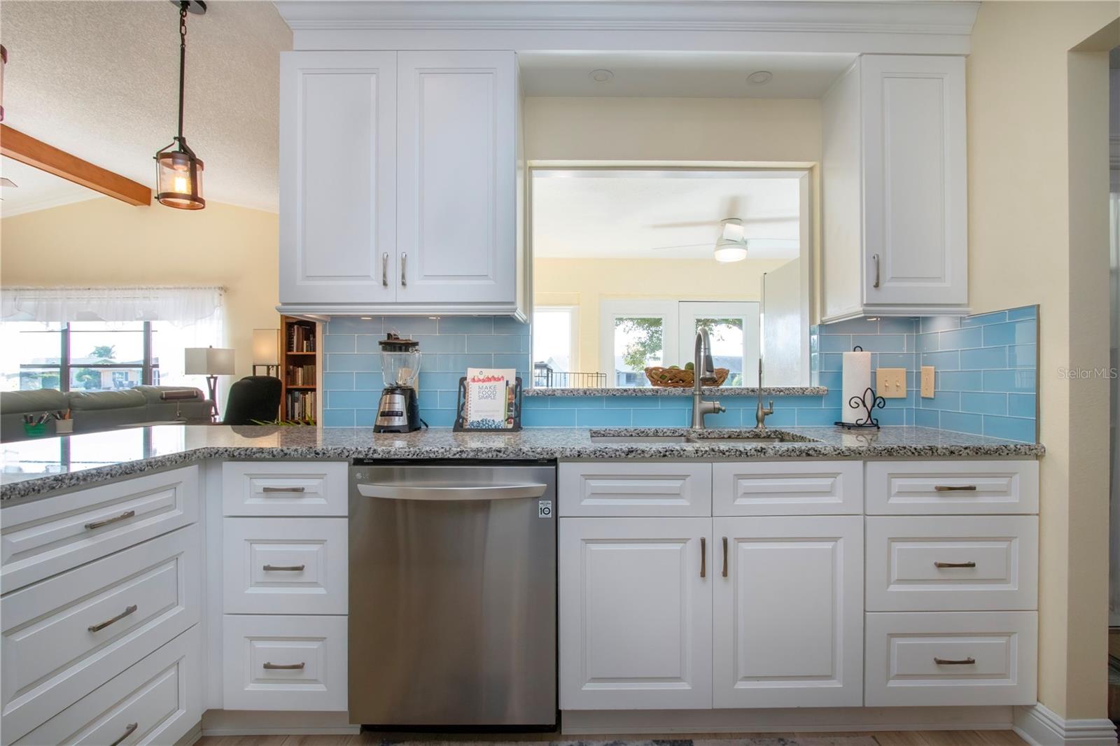 Image 22 of 69 For 2016 View Drive