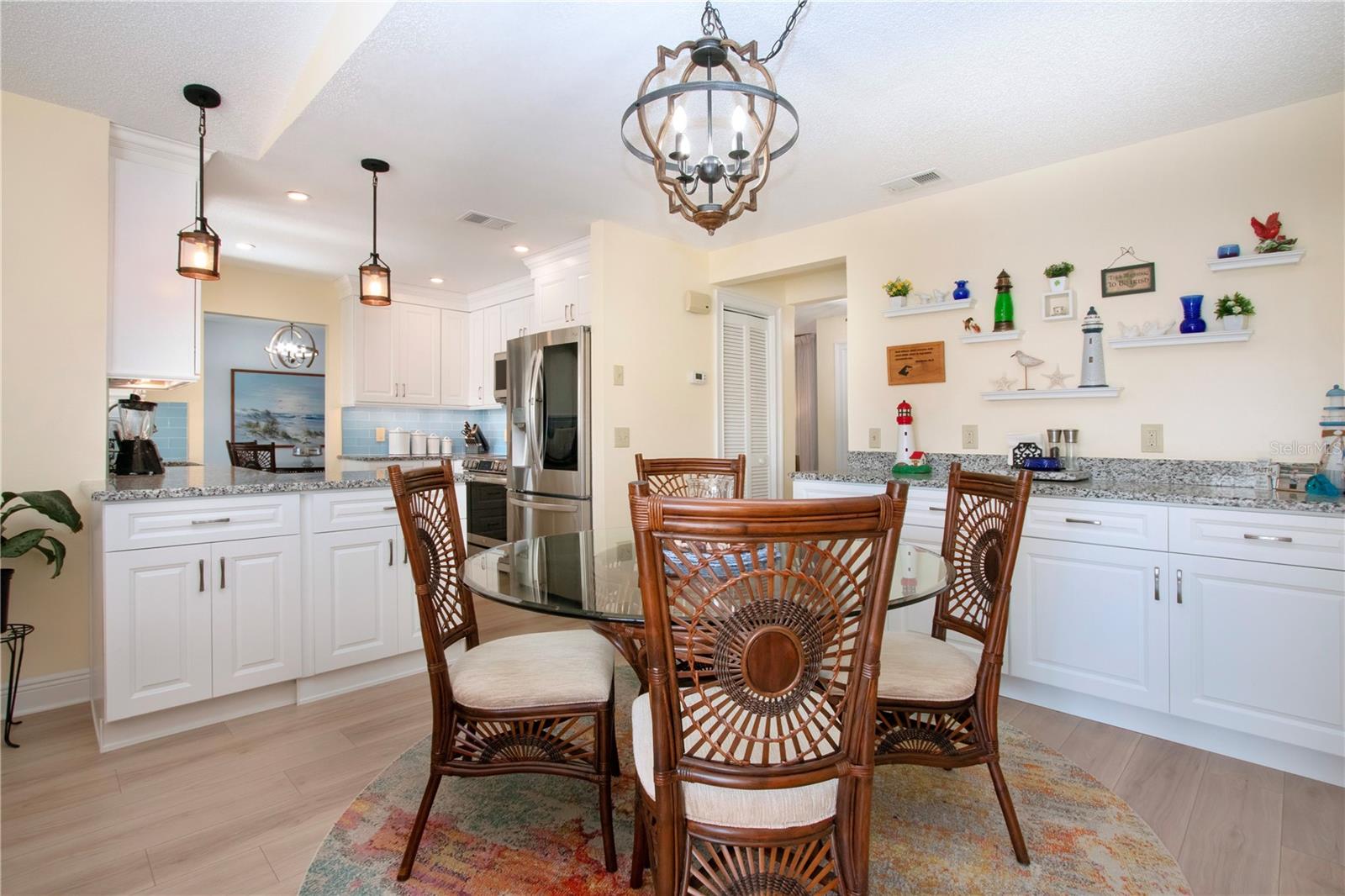 Image 30 of 69 For 2016 View Drive