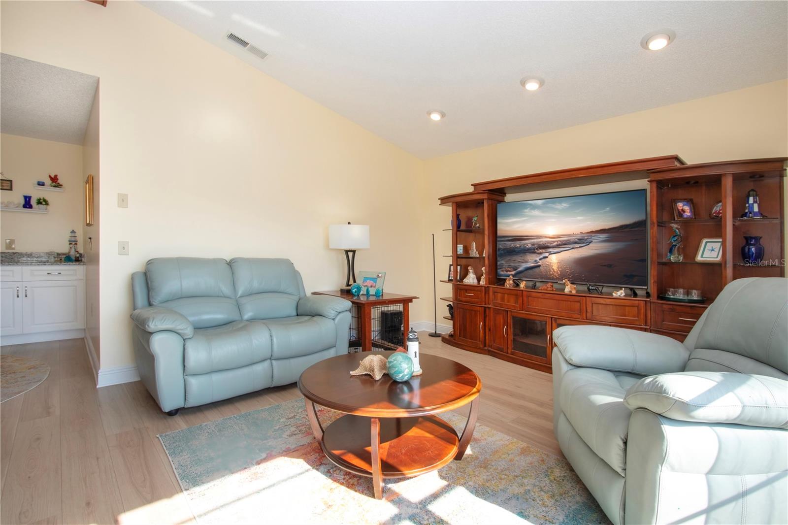 Image 40 of 69 For 2016 View Drive