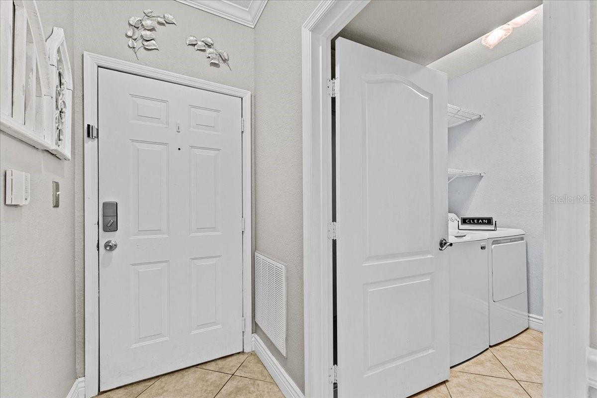 Image 16 of 53 For 2747 Via Capri 1132