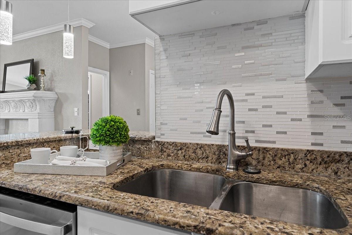 Image 29 of 53 For 2747 Via Capri 1132