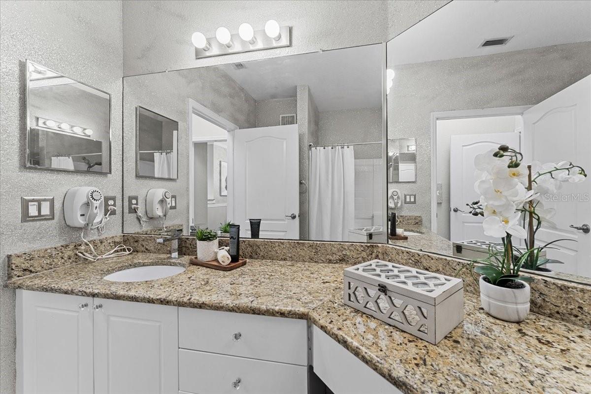 Image 35 of 53 For 2747 Via Capri 1132