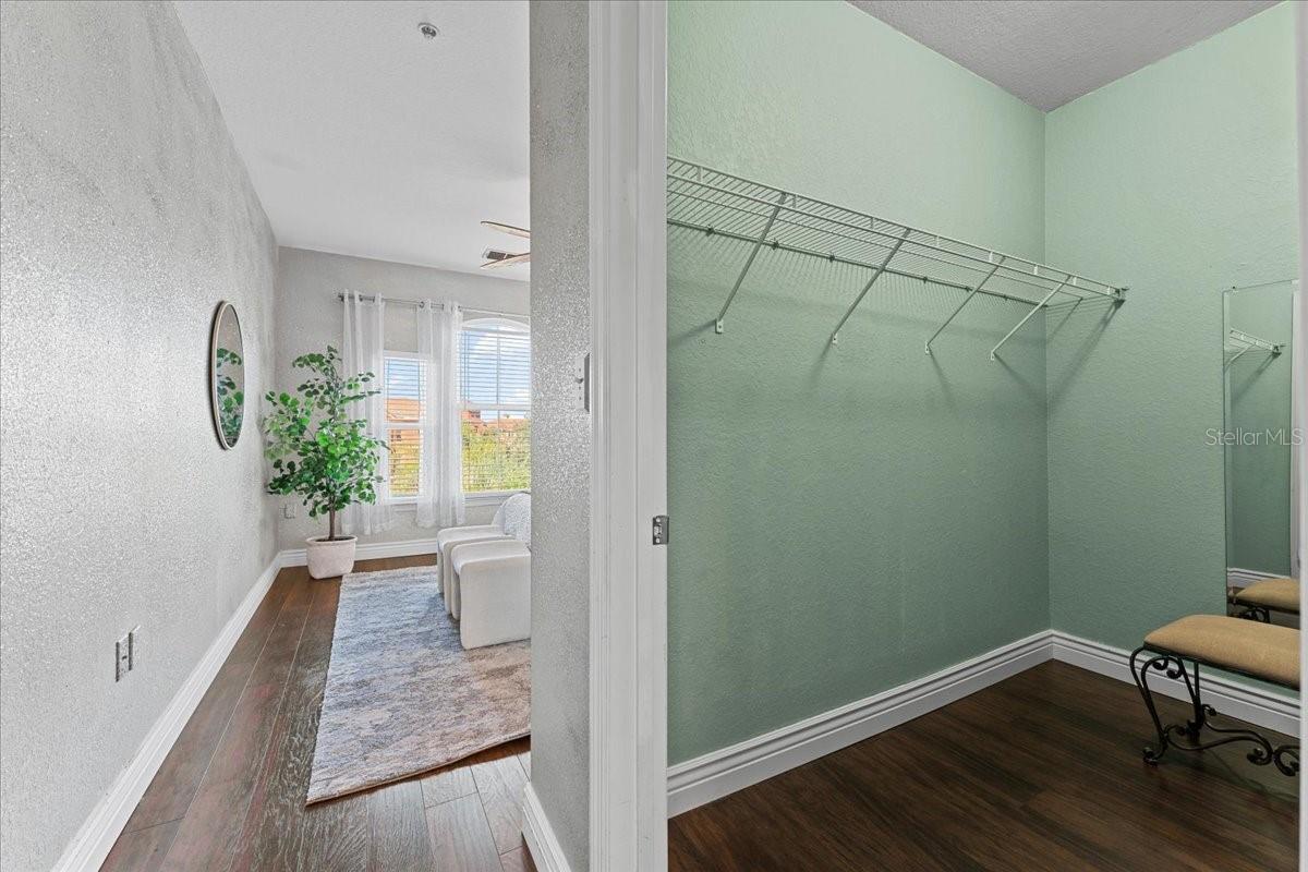 Image 39 of 53 For 2747 Via Capri 1132