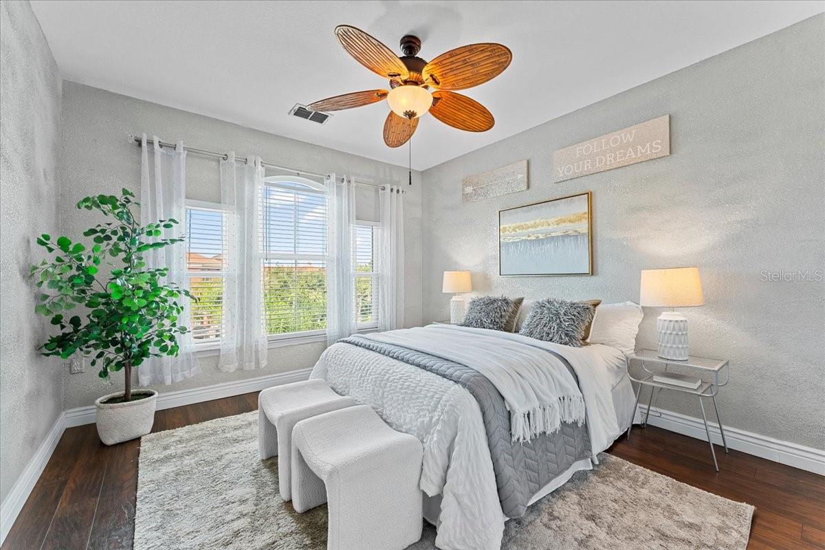 Image 41 of 53 For 2747 Via Capri 1132