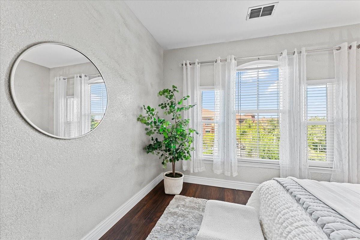 Image 44 of 53 For 2747 Via Capri 1132