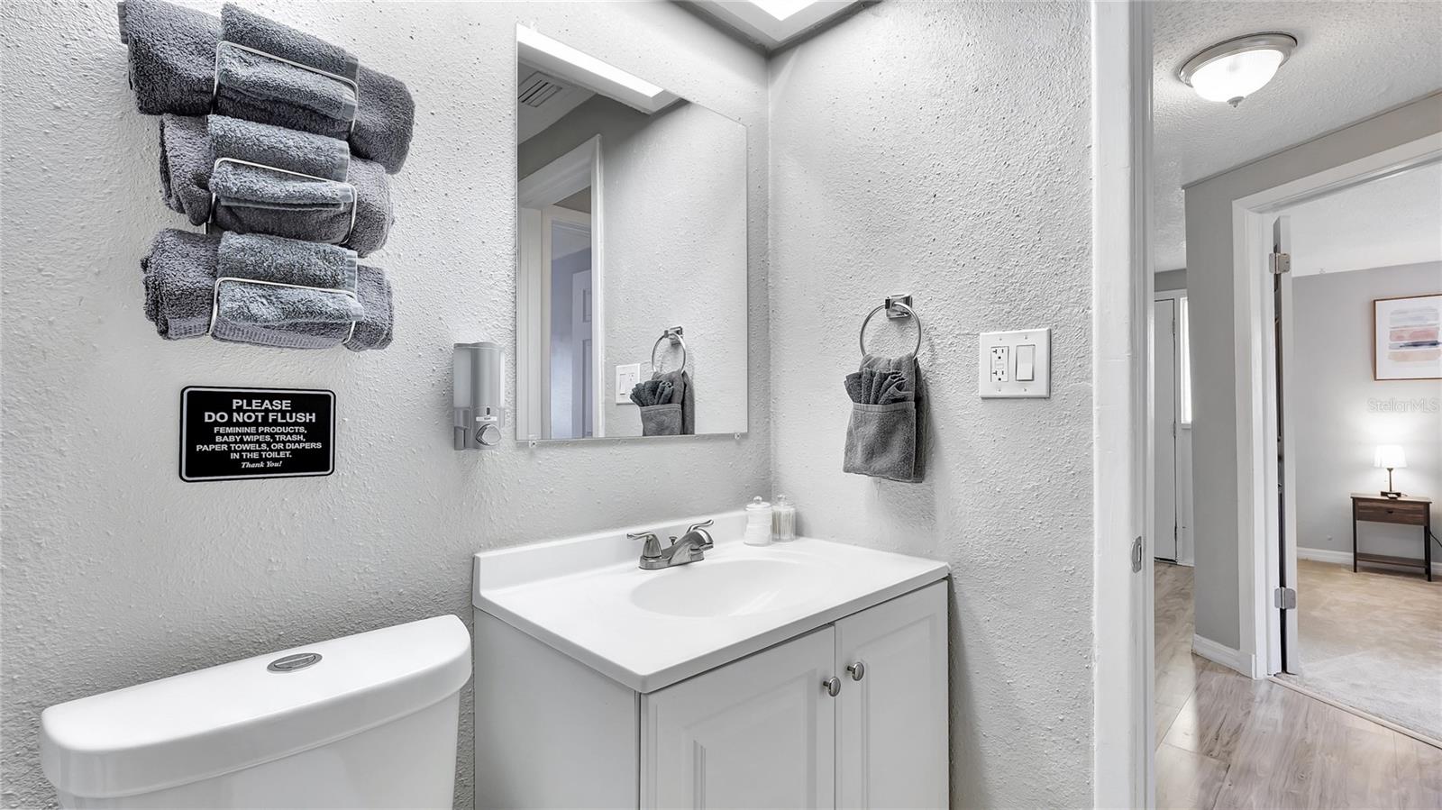 Image 15 of 25 For 7310 Ivanhoe Drive