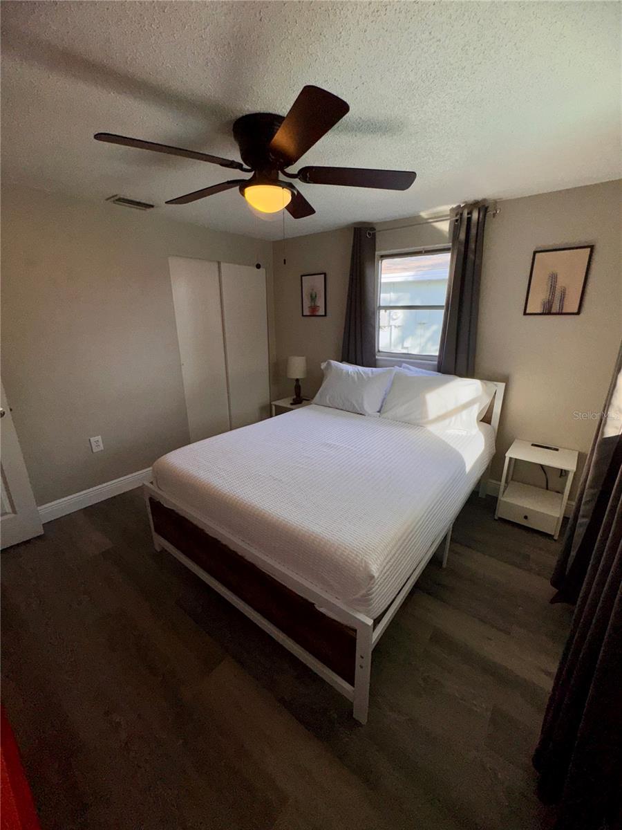 Image 21 of 25 For 7310 Ivanhoe Drive