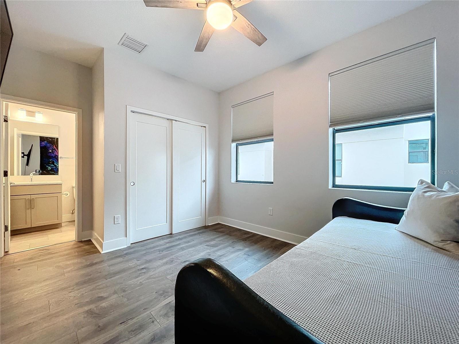 Image 41 of 83 For 2511 Grady Avenue N 59