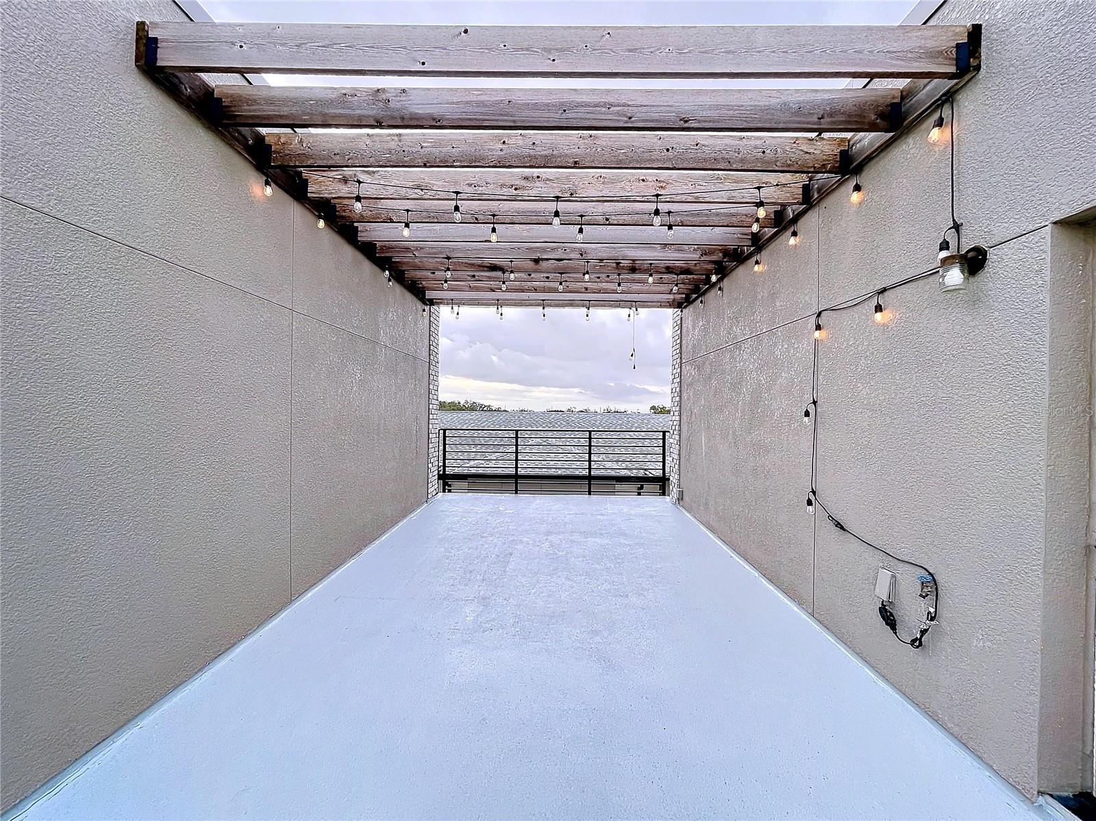 Image 59 of 83 For 2511 Grady Avenue N 59