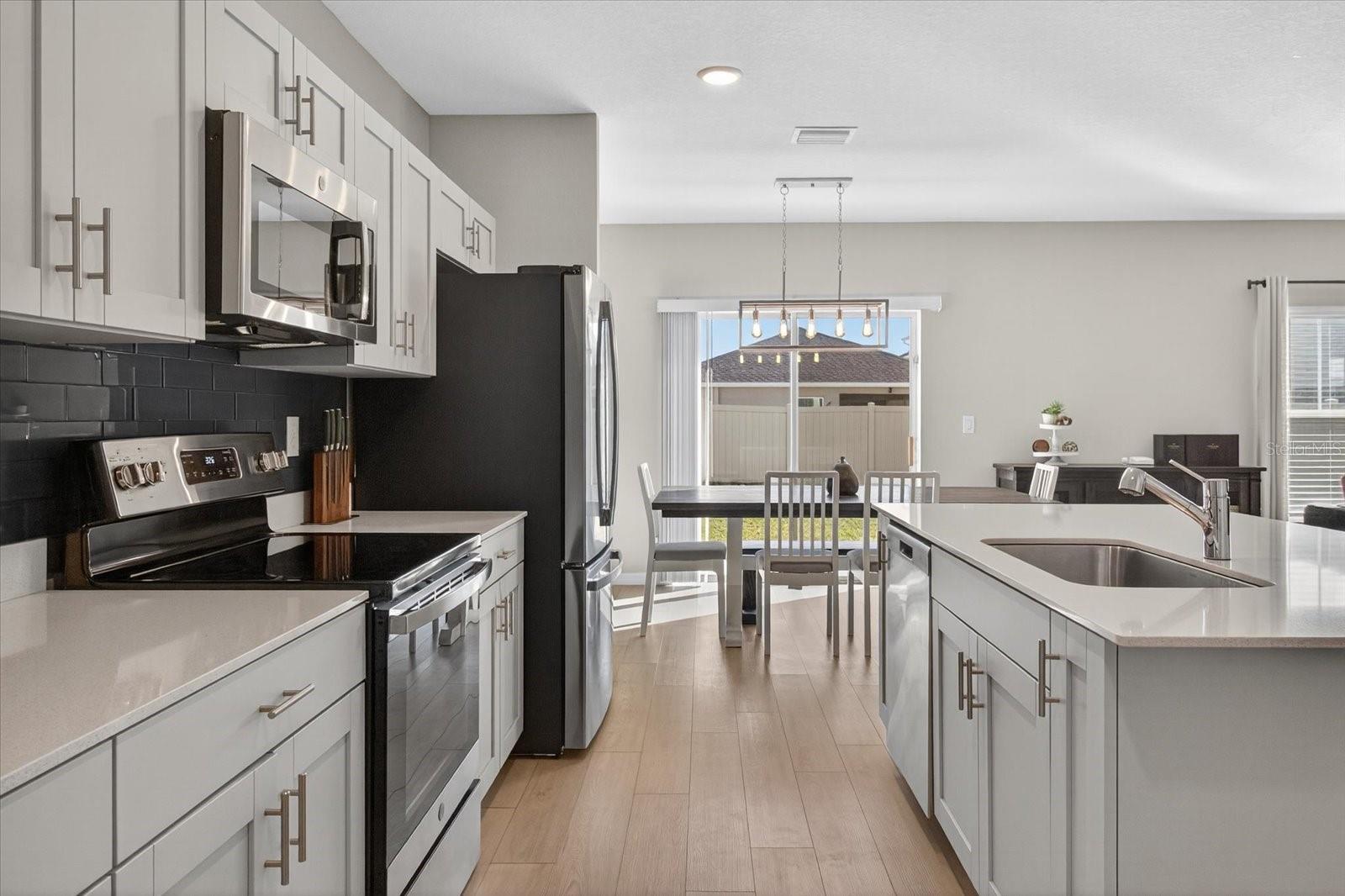 Image 12 of 55 For 7860 Peace Lily Avenue