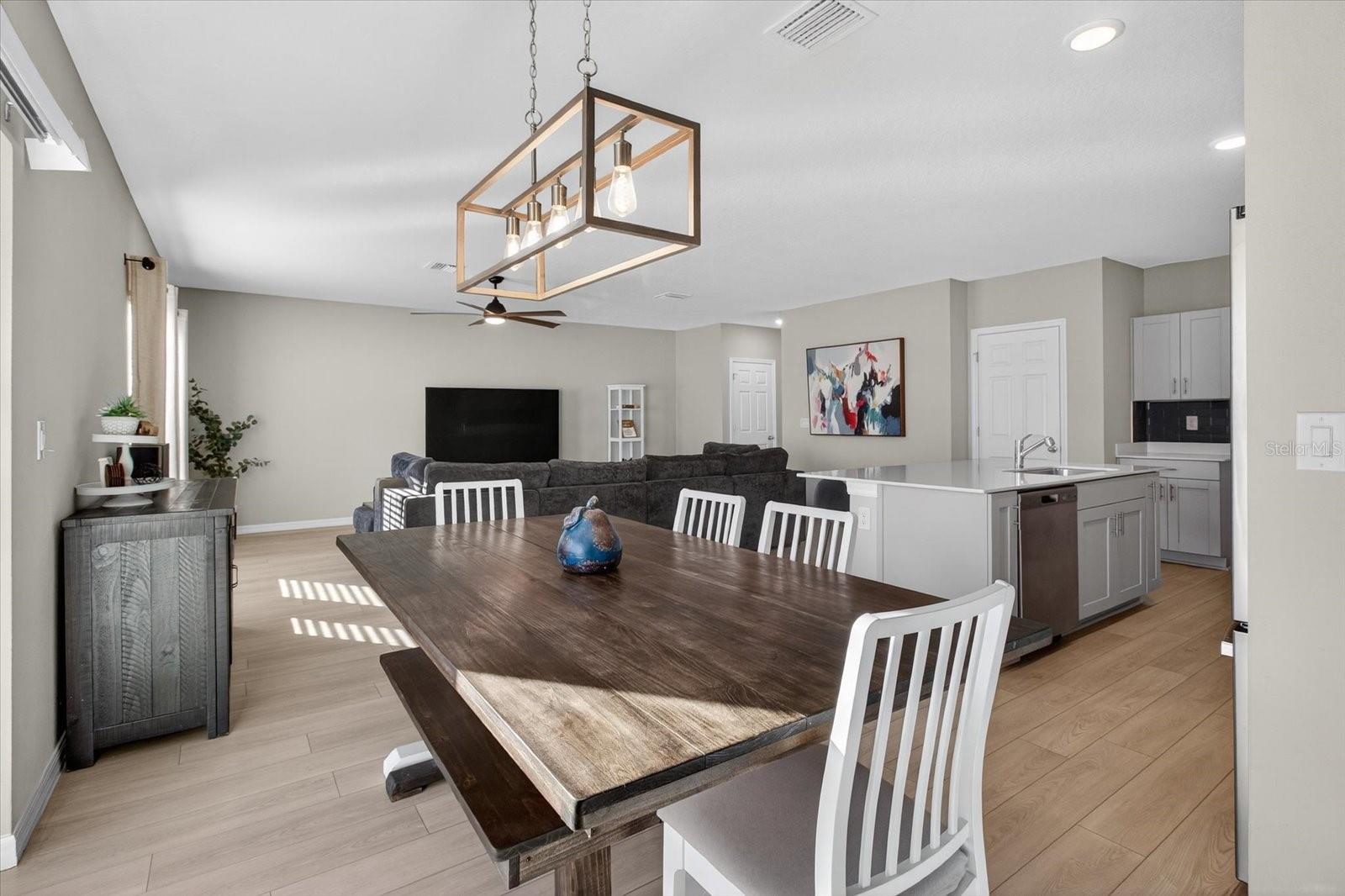 Image 18 of 55 For 7860 Peace Lily Avenue